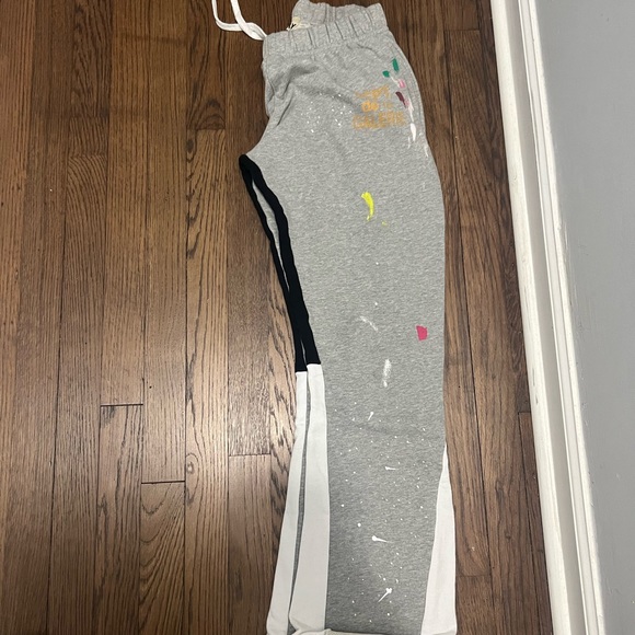 Gallery Dept wide Leg sweat pants (yes authentic, thick material good quality) - Picture 7 of 7
